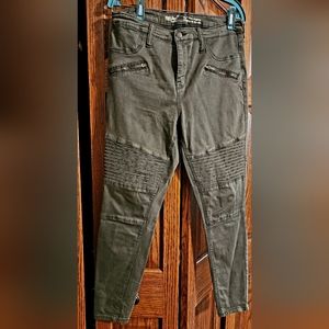 MOSSIMO HIGH RISE DENIM MOTO JEGGING SIZE 12